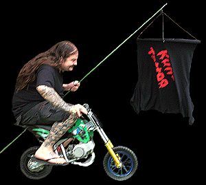 Kuh-Tattoo - T-Shirt Auslieferung